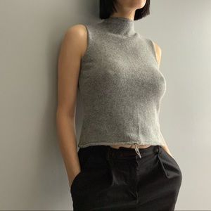 Vintage Knit Crop Sleeveless Turtleneck